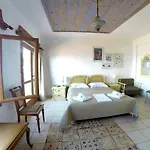 بيت ضيافة Frictories Station Of Residency